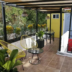 La Casa Del Quetzal Guest house